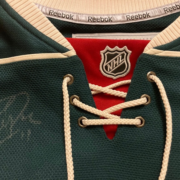 Minnesota Wild Jersey Zach Parise Autographed - Picture 4 of 6
